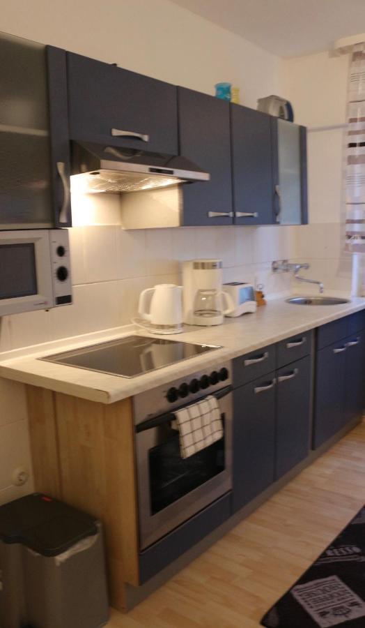 Appartment In Walldorf Mit Schlafzimmer, Kueche Und Bad Exterior foto